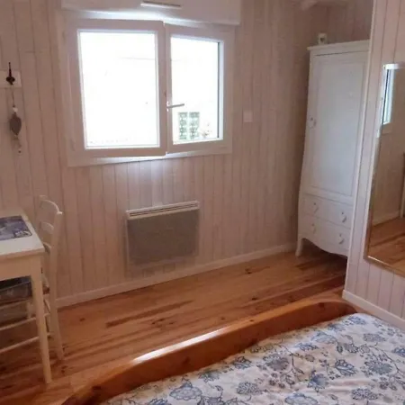 بيت للعطل House Agreable Maison De Vacances Au Calme A Sur Mer *