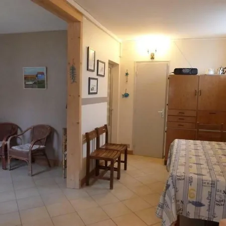 بيت للعطل House Agreable Maison De Vacances Au Calme A Sur Mer